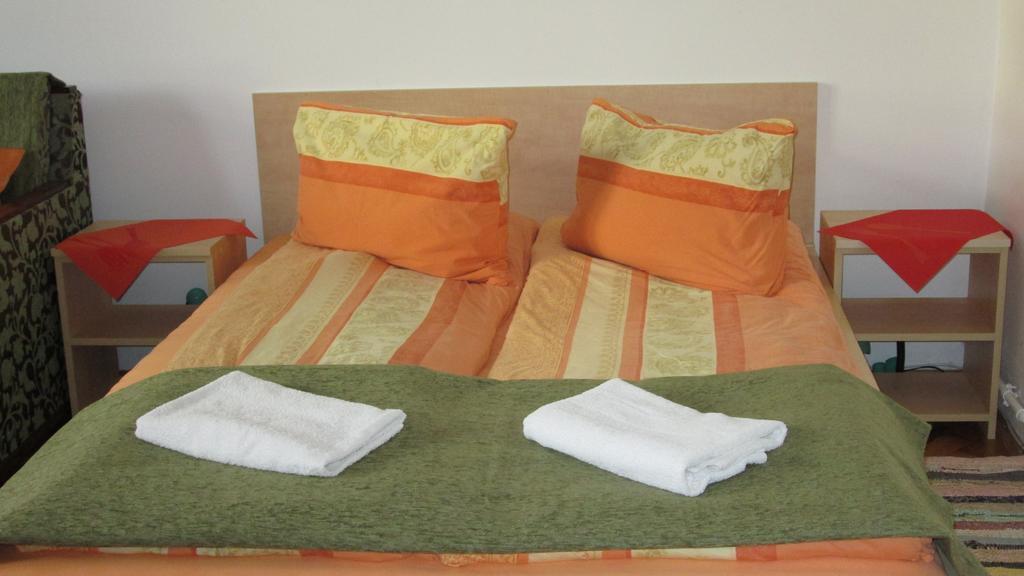 Garden City Apartment Cluj-Napoca Esterno foto